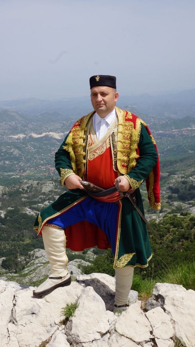 ĐURAŠKOVIĆ SE PROTIVI MANDIĆEVEVOM DOLASKU NA CETINJE A SA NJEGOVIM SLEDBENICIMA VRŠI VLAST